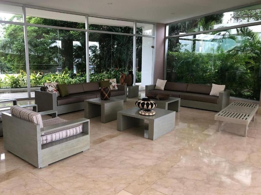Beach Apartment *