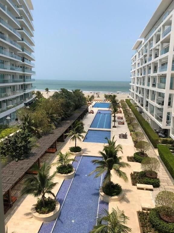 Beach Apartment *