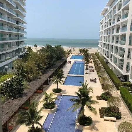 Beach Apartment *